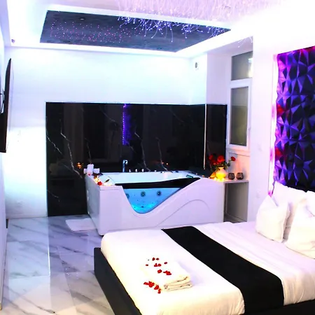 公寓 Neptune Jaccuzi *