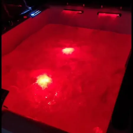 Neptune Jaccuzi 公寓 彭特·圣特斯普利特